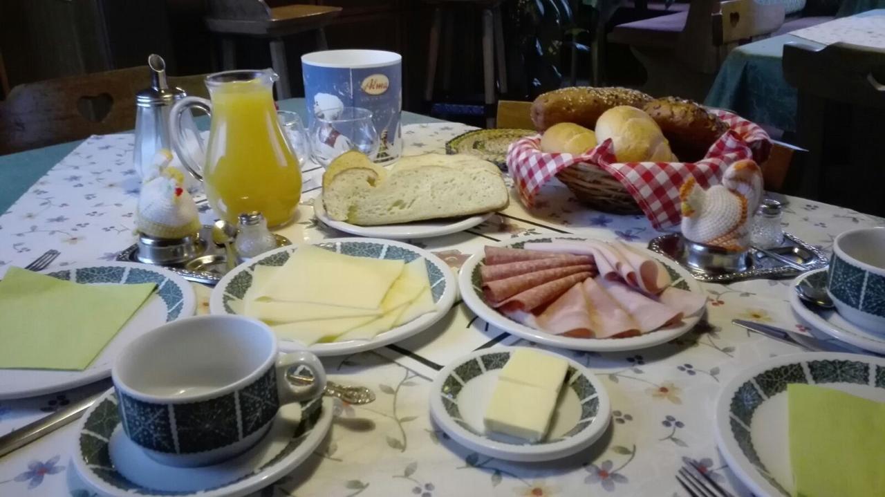 Privatpension Gosaukammblick Buitenkant foto