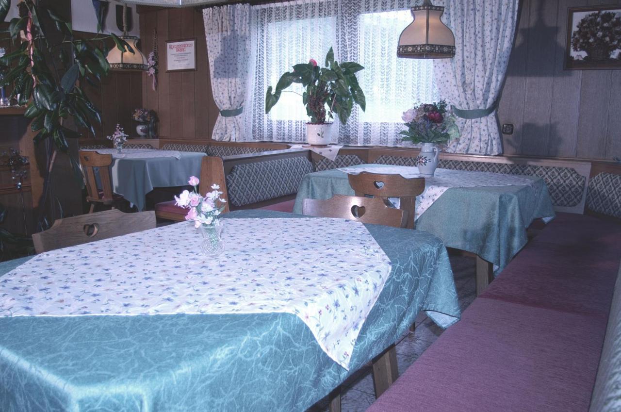 Privatpension Gosaukammblick Buitenkant foto