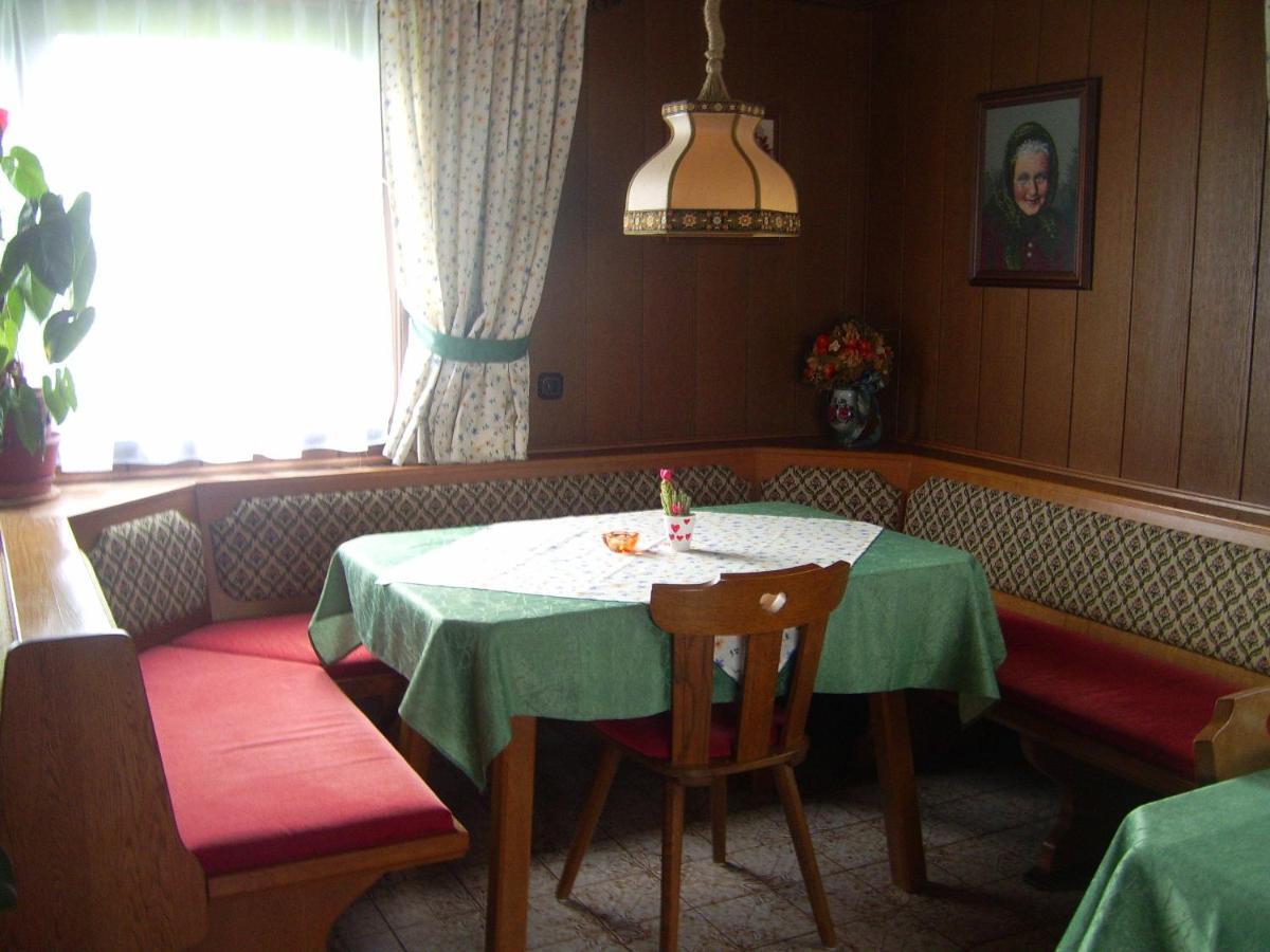 Privatpension Gosaukammblick Buitenkant foto